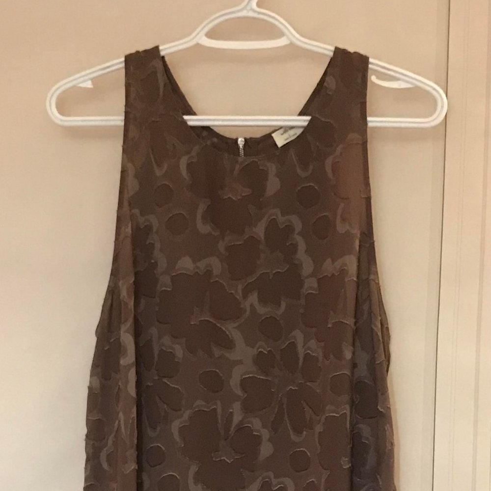 ARITZIA Wilfred Sleeveless "Sevres" Blouse